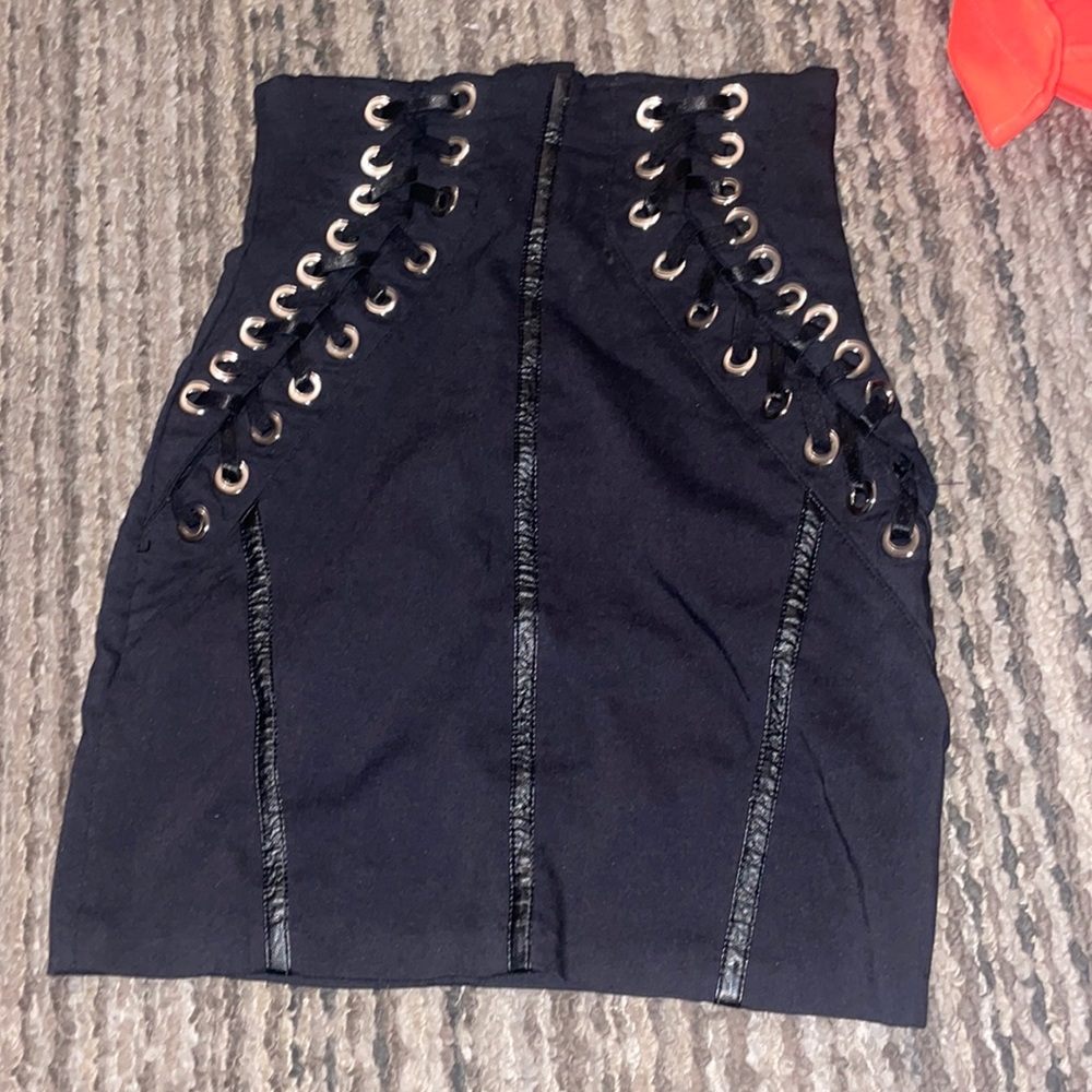 black high skirt